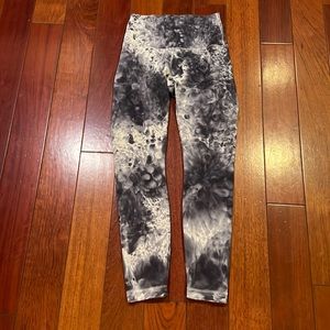 Lulu Wunder Under Tye Dye